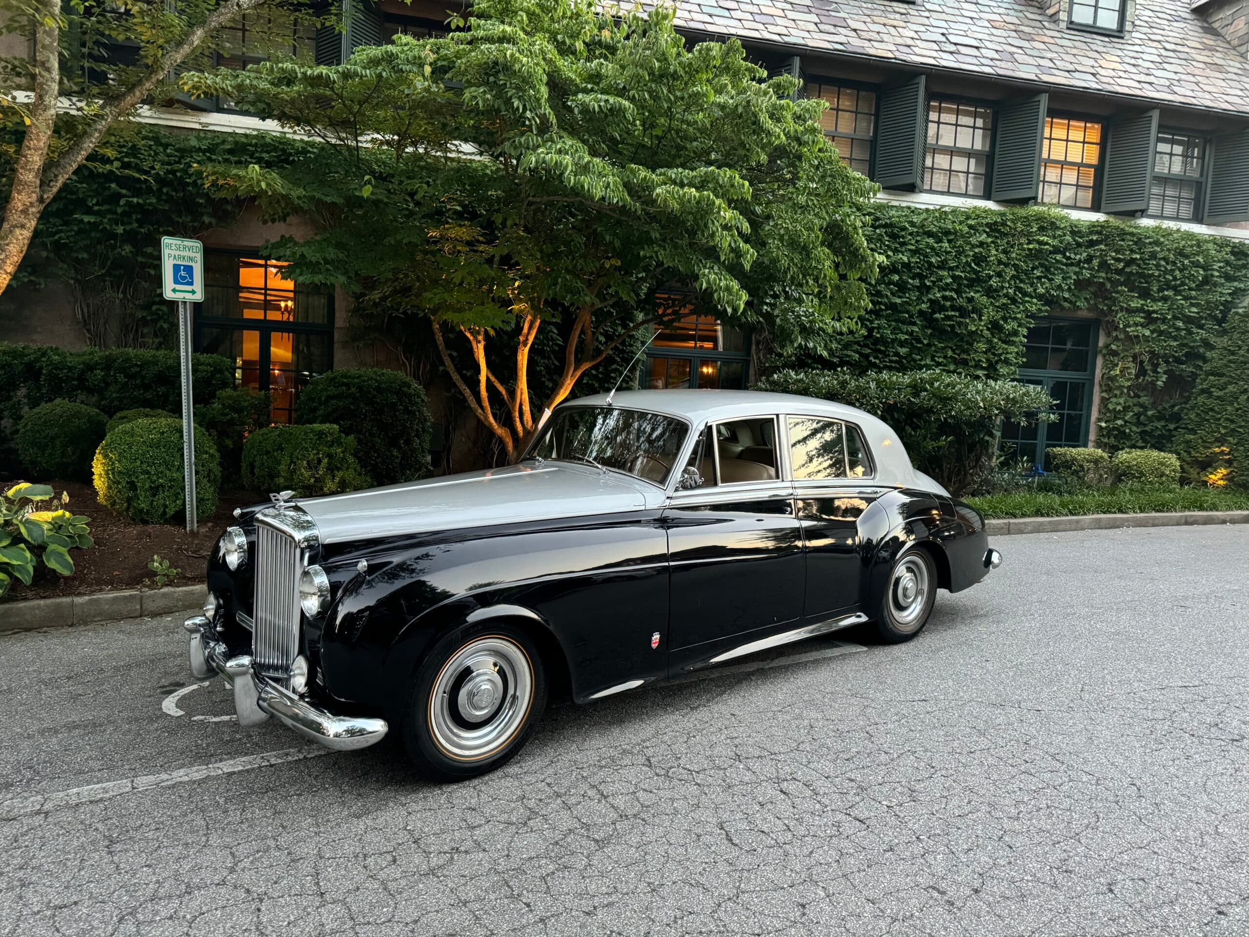 Bentley S1 vehicle