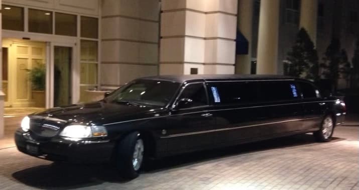 Lincoln Limo vehicle